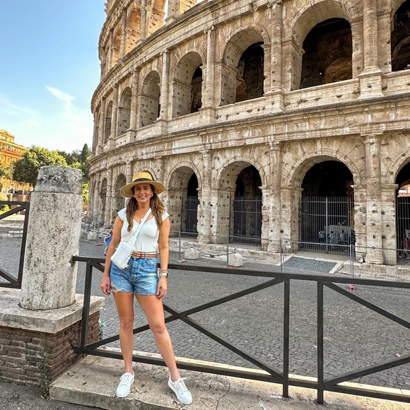 Meet your Posher, Kelly - Picture 9 of 13